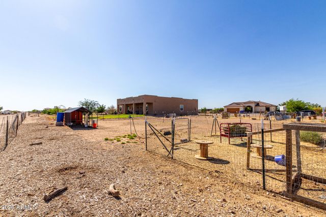 25535 W HUNTER Drive, Wittmann, AZ 85361