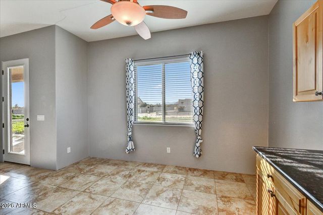 25535 W HUNTER Drive, Wittmann, AZ 85361