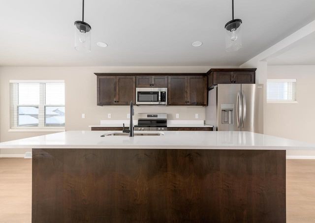 2011 Legacy Lane, Madison, WI 53719