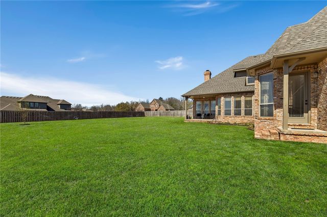 1431 Amore Lane, Centerton, AR 72719