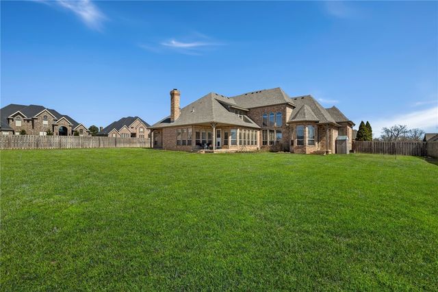 1431 Amore Lane, Centerton, AR 72719