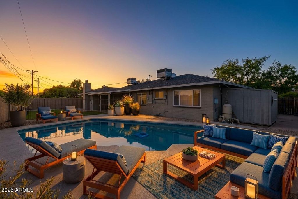 8215 E CAMBRIDGE Avenue, Scottsdale, AZ 85257 — photo 4