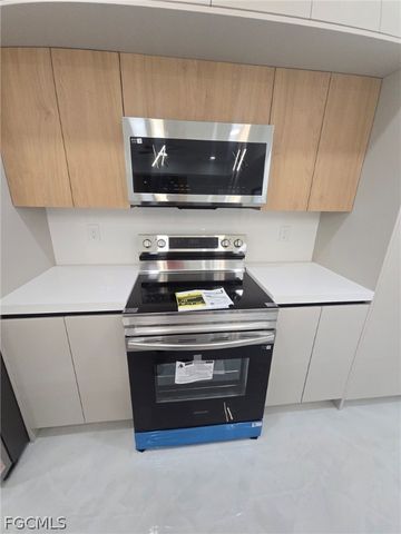 12 W 15th ST, Lehigh Acres, FL 33972