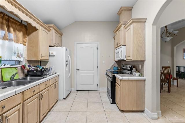 2725 N 45th Street, Mcallen, TX 78501