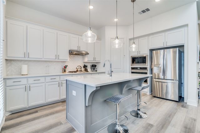 1118 Queensdown Way, Forney, TX 75126