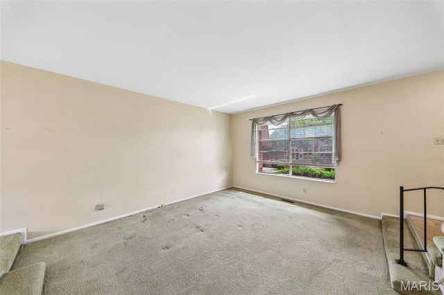 13484 Coliseum Drive, Chesterfield, MO 63017