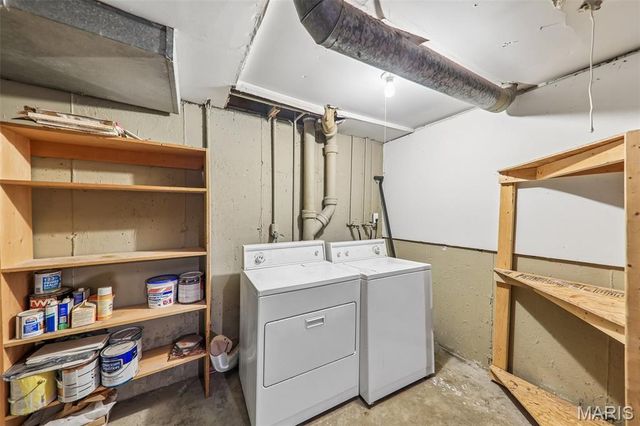 13484 Coliseum Drive, Chesterfield, MO 63017