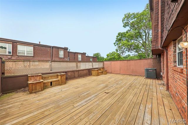 13484 Coliseum Drive, Chesterfield, MO 63017