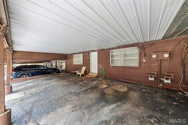 13484 Coliseum Drive, Chesterfield, MO 63017
