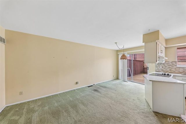 13484 Coliseum Drive, Chesterfield, MO 63017