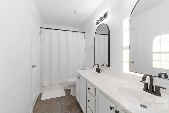 6475 Saint Bernard Way, Charlotte, NC 28269