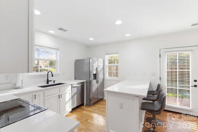 6475 Saint Bernard Way, Charlotte, NC 28269