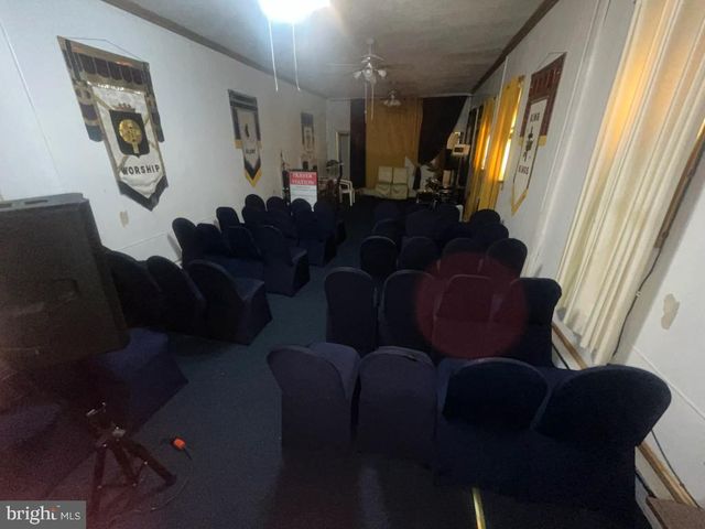 1729 W HUNTINGDON ST, Philadelphia, PA 19132