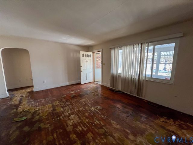 1310 Birdsong Rd, South Prince George, VA 23805