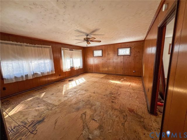 1310 Birdsong Rd, South Prince George, VA 23805