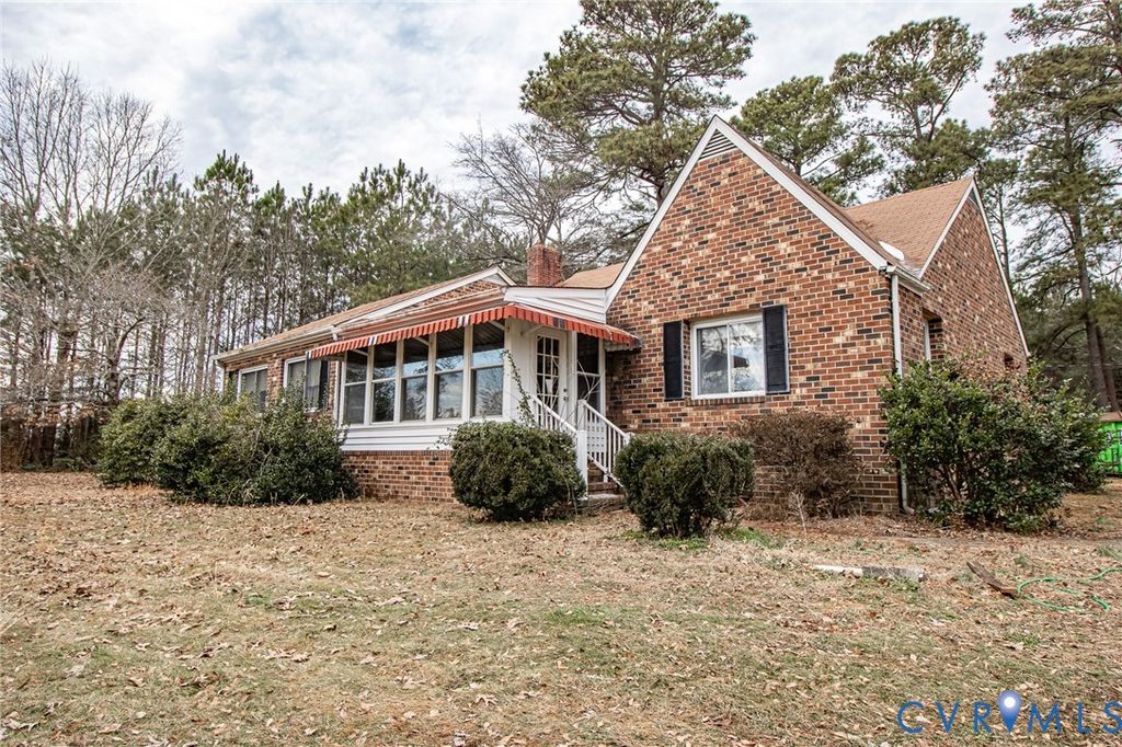 1310 Birdsong Rd, South Prince George, VA 23805