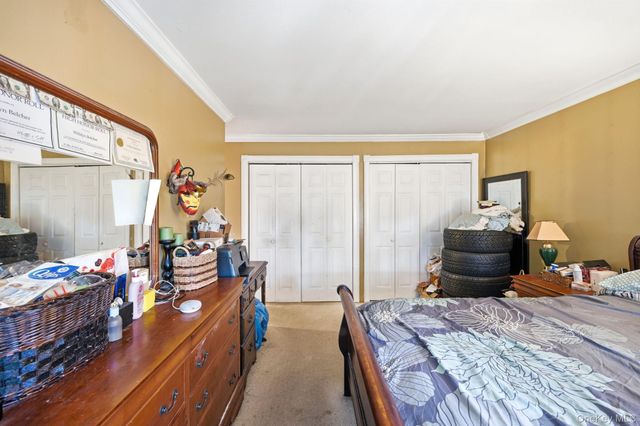 1 Wyndover Woods Lane 2, White Plains, NY 10603