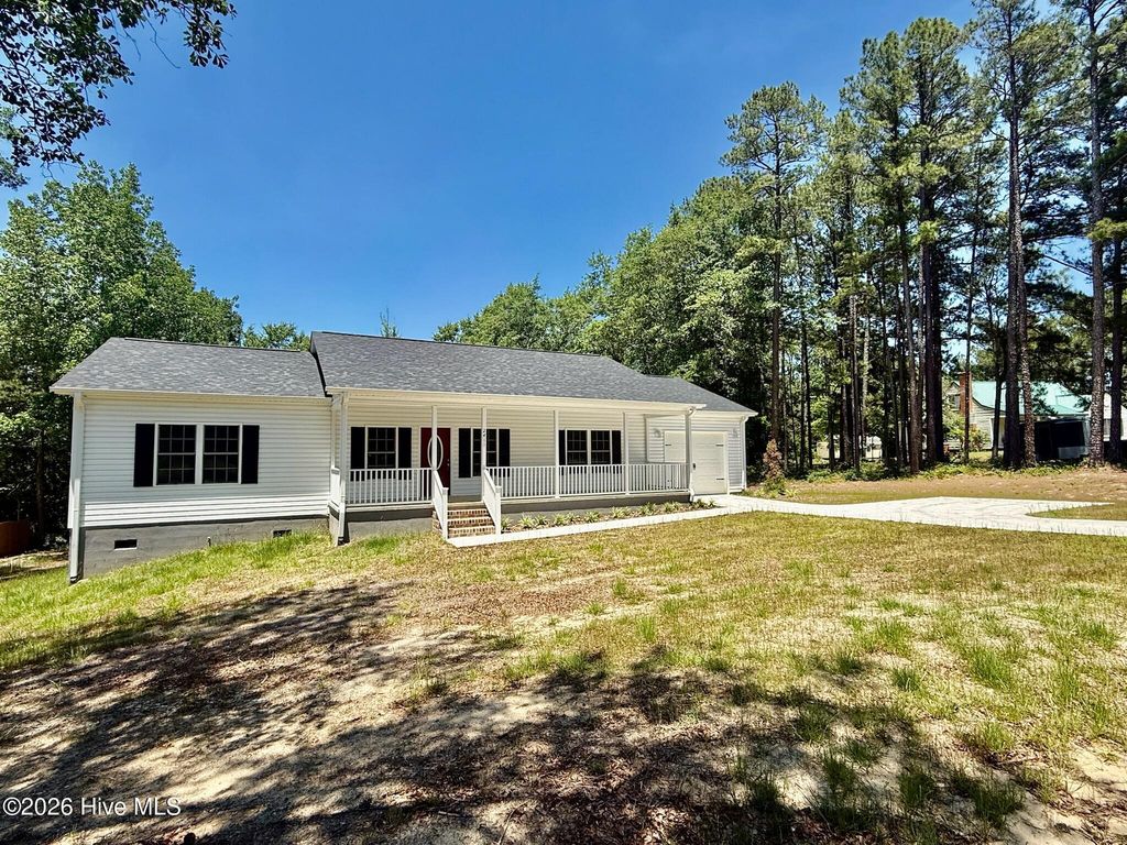 2411 Old Aberdeen Road, Rockingham, NC 28379