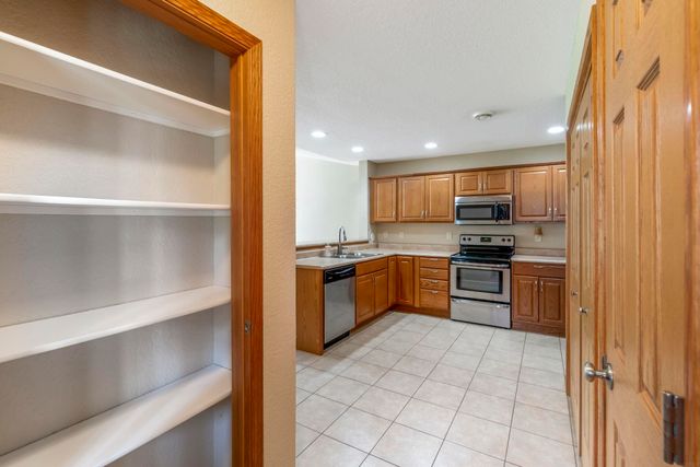 4102 Legacy Ln Unit 1, Cedar Falls, IA 50613