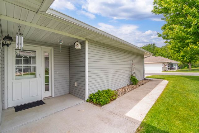 4102 Legacy Ln Unit 1, Cedar Falls, IA 50613