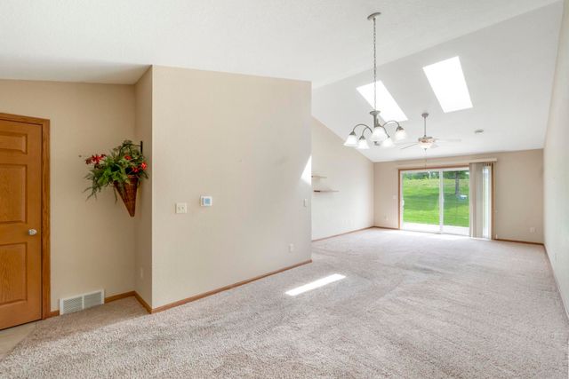 4102 Legacy Ln Unit 1, Cedar Falls, IA 50613