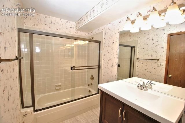 488 W Rockrimmon Boulevard G, Colorado Springs, CO 80919
