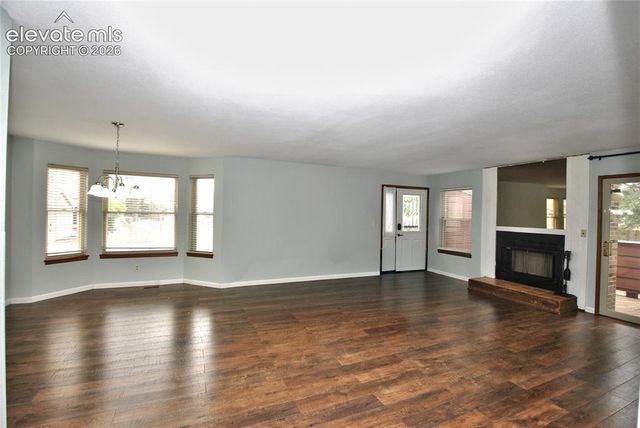 488 W Rockrimmon Boulevard G, Colorado Springs, CO 80919