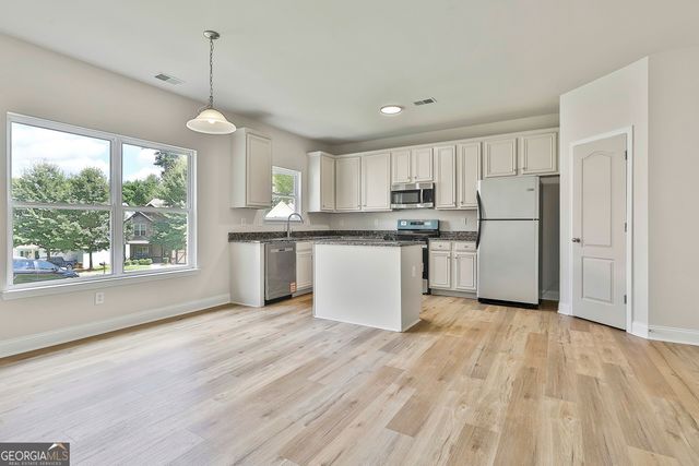 28 Fox Ridge Drive, Newnan, GA 30265