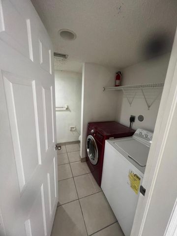 2212 White Pine Circle B, Greenacres, FL 33415
