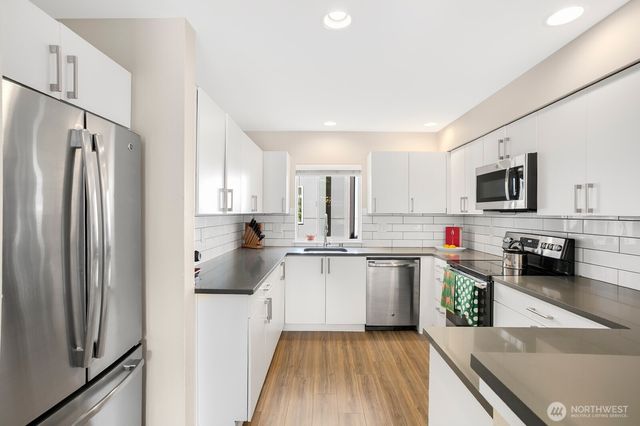 2736 S Andover Street, Seattle, WA 98108