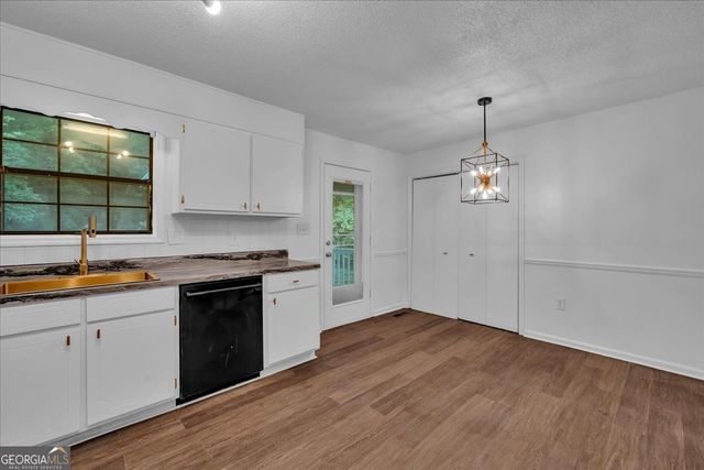 565 Lacebark Drive, Macon, GA 31220