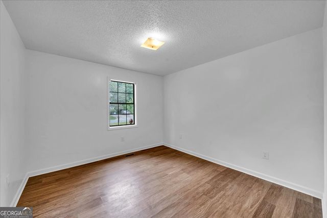 565 Lacebark Drive, Macon, GA 31220