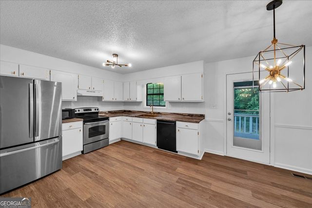 565 Lacebark Drive, Macon, GA 31220