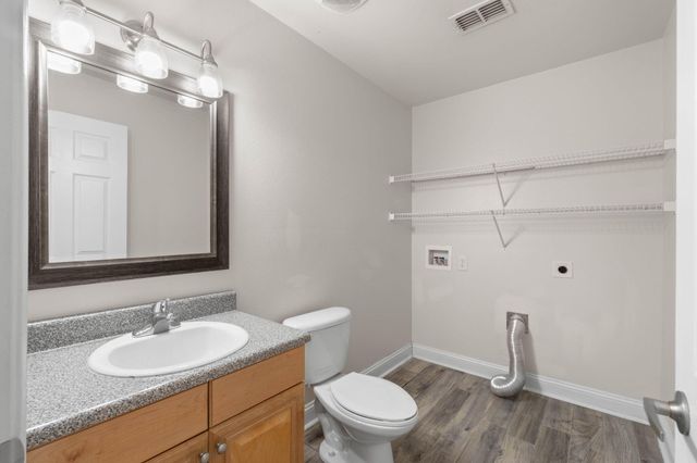 592 Wingspan Way, Crestview, FL 32536