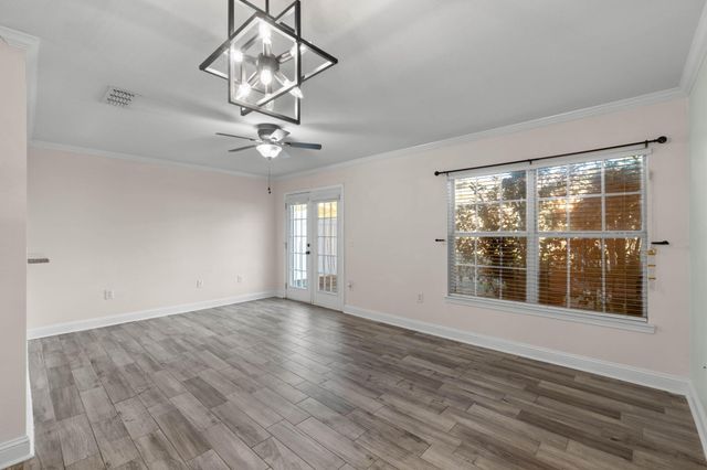 592 Wingspan Way, Crestview, FL 32536