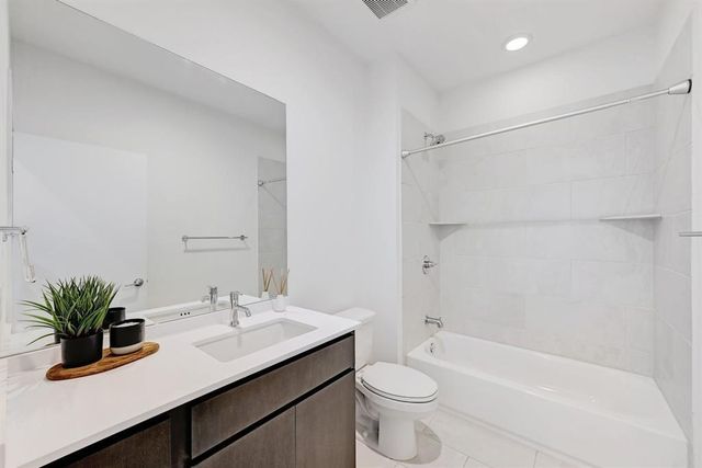 705 N Bluff DR 11, Austin, TX 78745