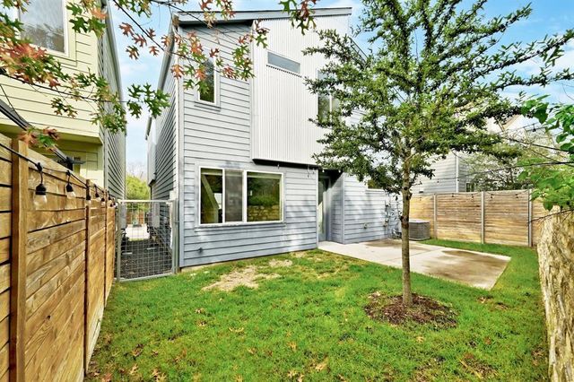 705 N Bluff DR 11, Austin, TX 78745