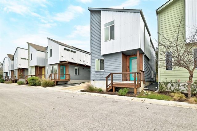 705 N Bluff DR 11, Austin, TX 78745