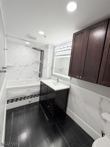 1 Carriage City Plz 908, Rahway City, NJ 07065