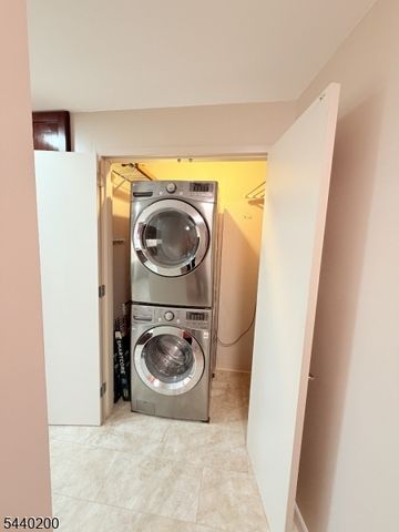 1 Carriage City Plz 908, Rahway City, NJ 07065