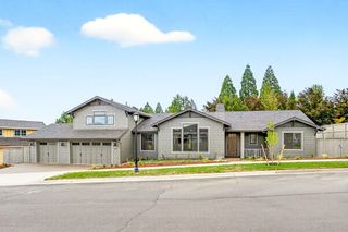 4055 Sunleaf Avenue, Medford, OR 97504