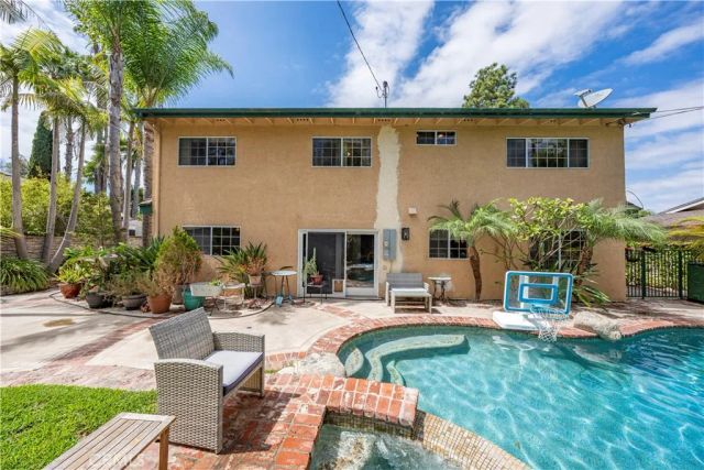 2802 Shantar, Costa Mesa, CA 92626