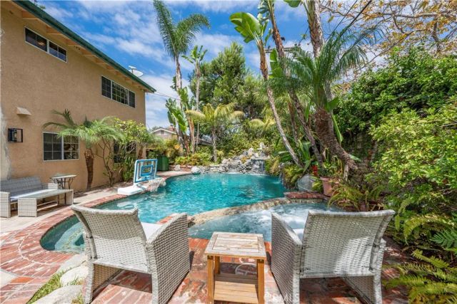 2802 Shantar, Costa Mesa, CA 92626