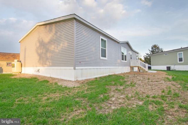 6 DOVER CIR, Clayton, DE 19938