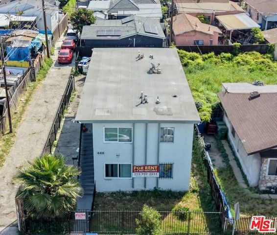 4416 S San Pedro Street, Los Angeles, CA 90011