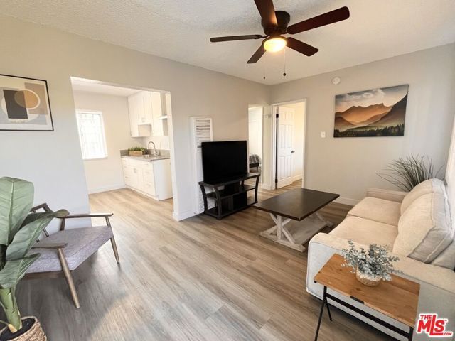 4416 S San Pedro Street, Los Angeles, CA 90011