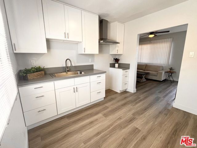 4416 S San Pedro Street, Los Angeles, CA 90011