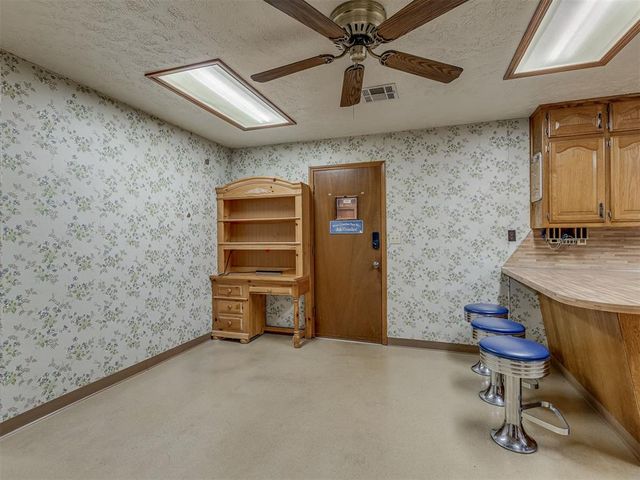 917 S Luther Road, Choctaw, OK 73020