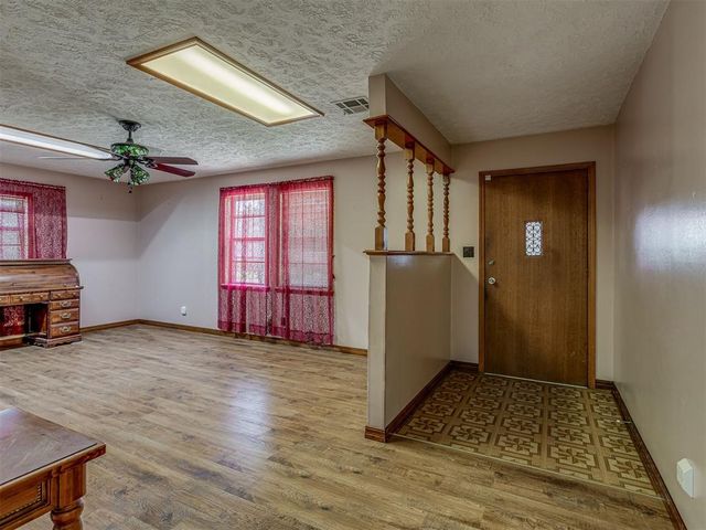 917 S Luther Road, Choctaw, OK 73020