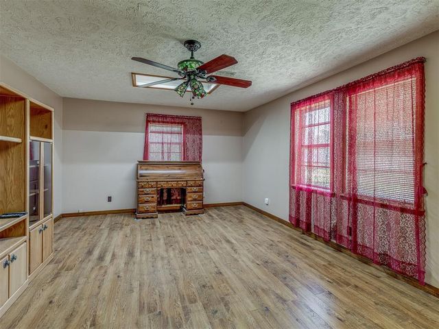 917 S Luther Road, Choctaw, OK 73020